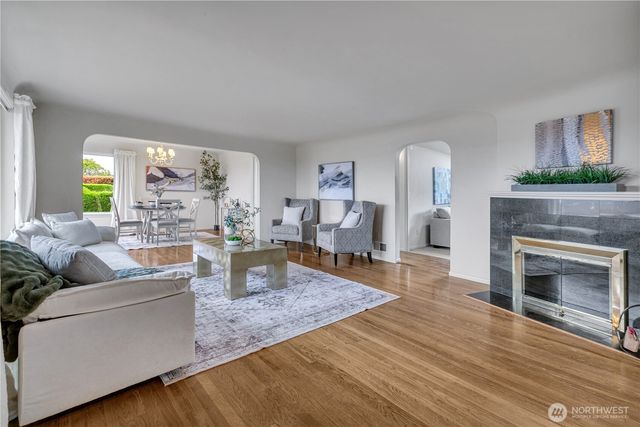 1245 S Fernside Drive, Tacoma, WA 98465