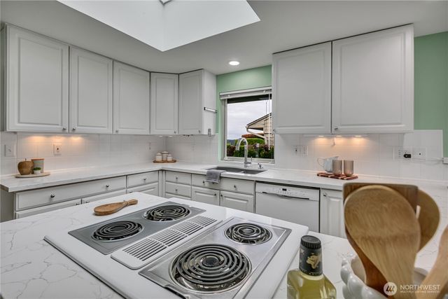 1245 S Fernside Drive, Tacoma, WA 98465