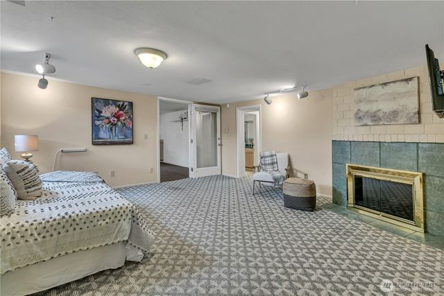 1245 S Fernside Drive, Tacoma, WA 98465