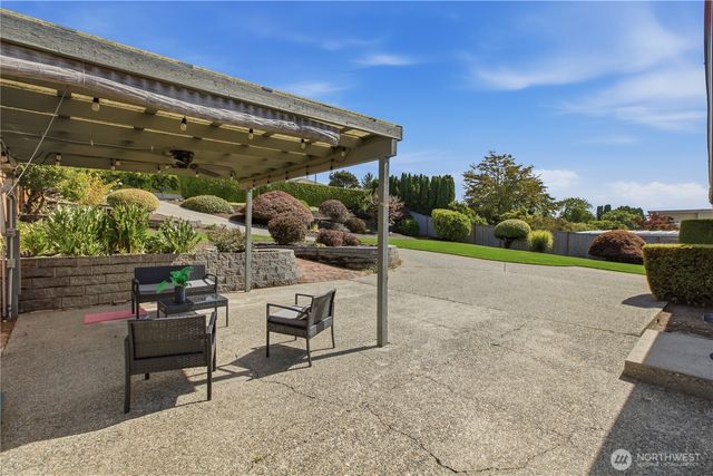 1245 S Fernside Drive, Tacoma, WA 98465