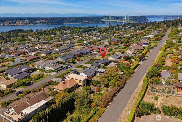 1245 S Fernside Drive, Tacoma, WA 98465