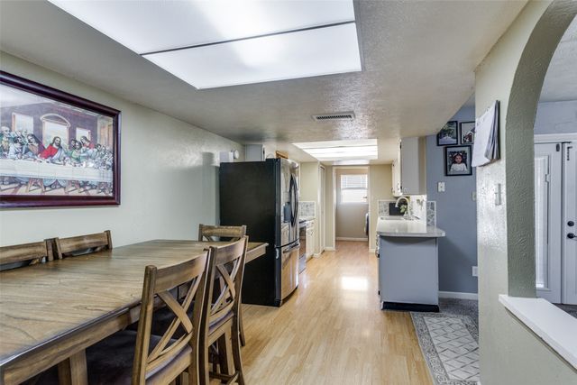 2110 Burrows Trail, Grand Prairie, TX 75052