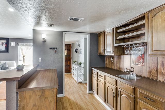 2110 Burrows Trail, Grand Prairie, TX 75052