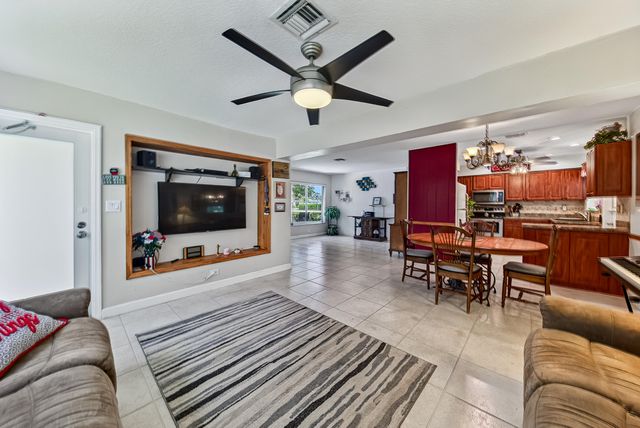 1131 SW 3rd Terrace, Pompano Beach, FL 33060