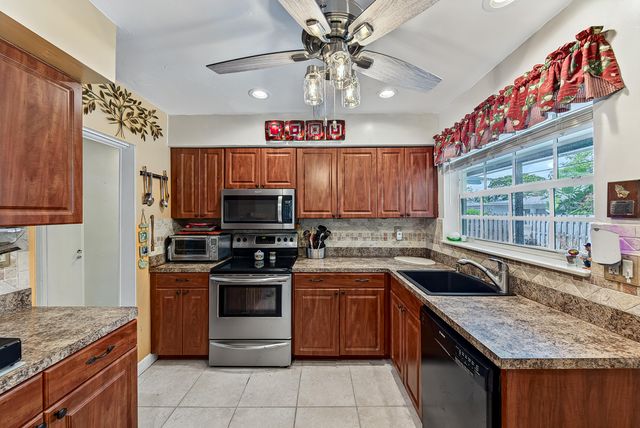1131 SW 3rd Terrace, Pompano Beach, FL 33060