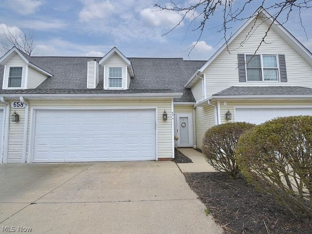 658 2nd Street 4, Fairport Harbor, OH 44077