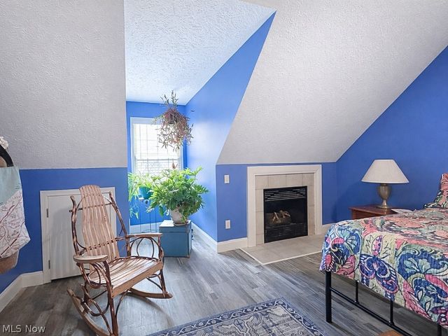 658 2nd Street 4, Fairport Harbor, OH 44077