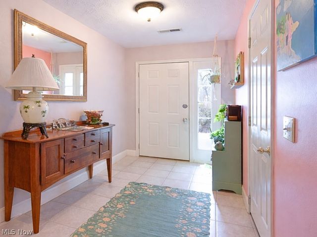 658 2nd Street 4, Fairport Harbor, OH 44077