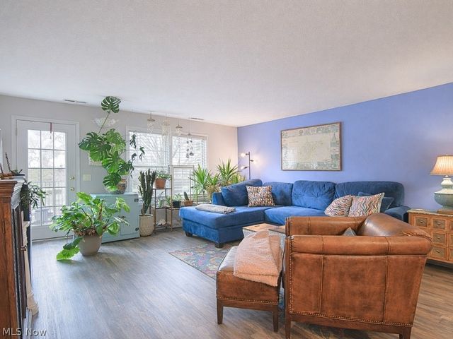 658 2nd Street 4, Fairport Harbor, OH 44077