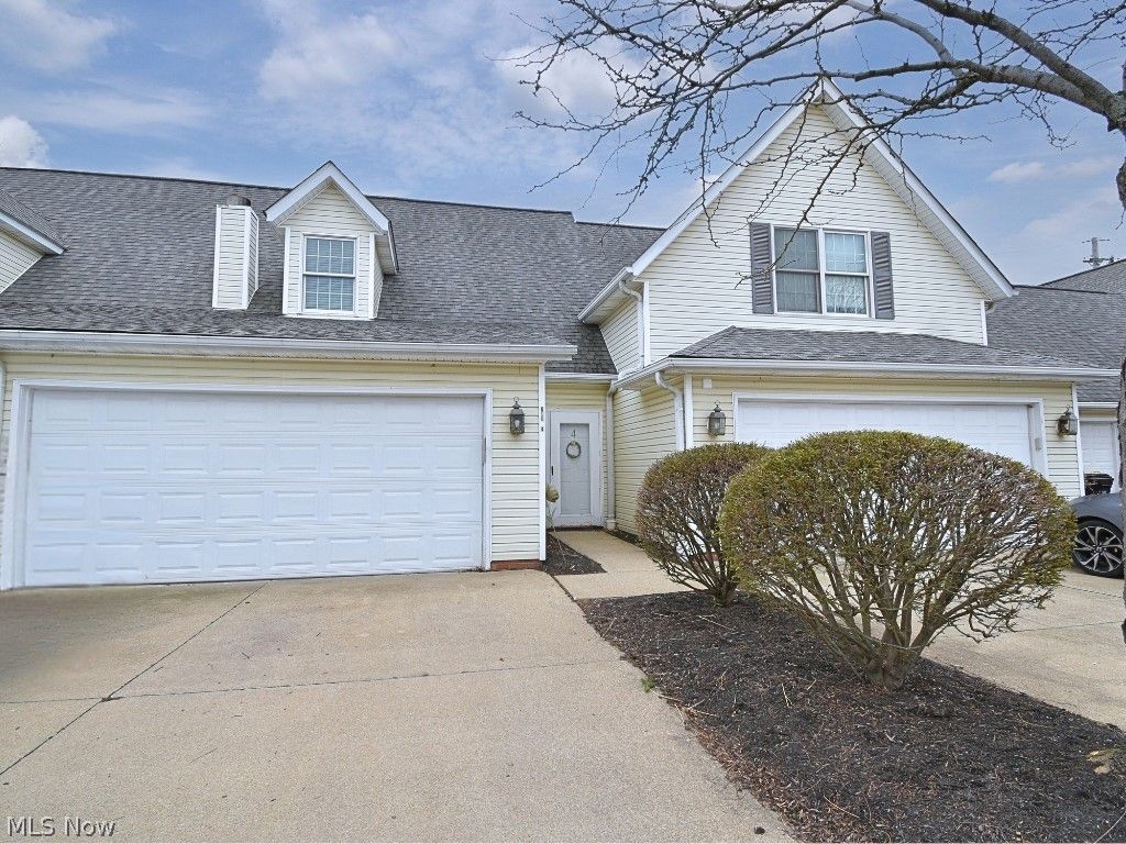 658 2nd Street 4, Fairport Harbor, OH 44077