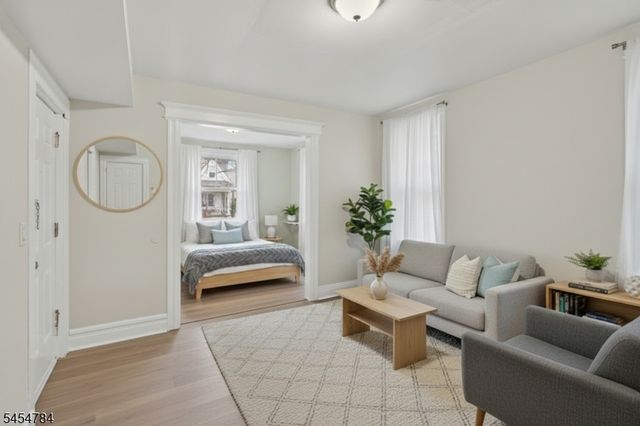 529 S Clinton St, East Orange City, NJ 07018