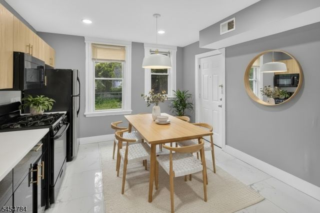 529 S Clinton St, East Orange City, NJ 07018