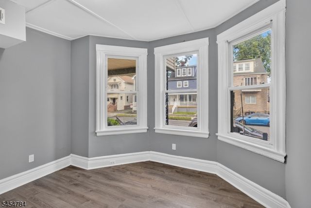 529 S Clinton St, East Orange City, NJ 07018