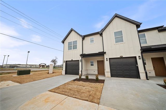 1701 Cuppett Circle, Pea Ridge, AR 72751