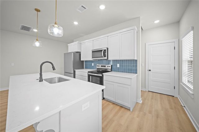 1701 Cuppett Circle, Pea Ridge, AR 72751