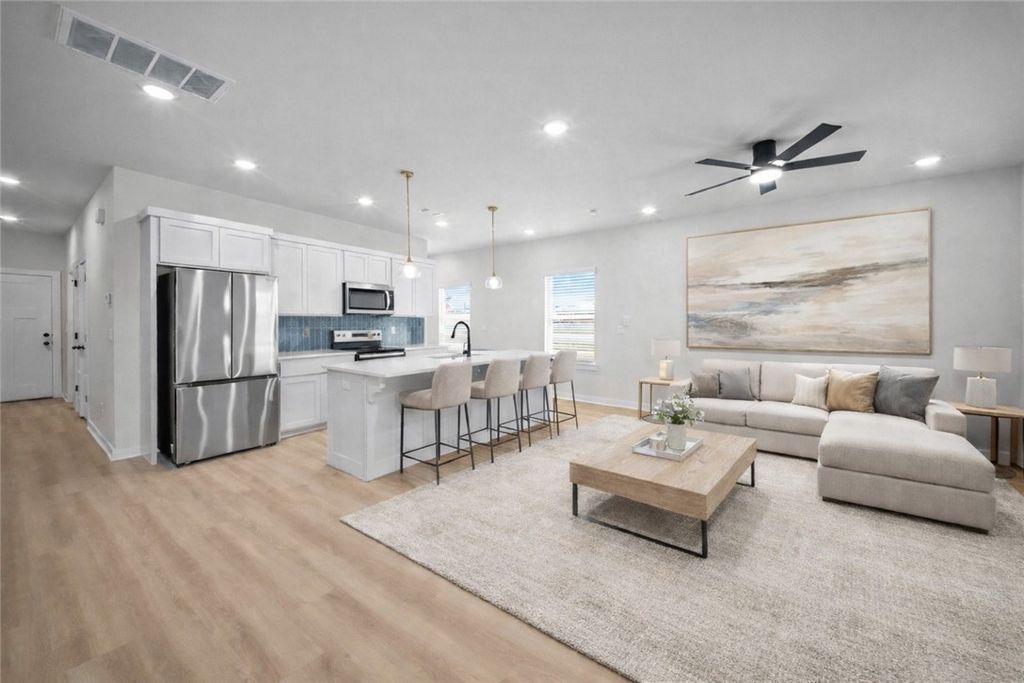 1701 Cuppett Circle, Pea Ridge, AR 72751