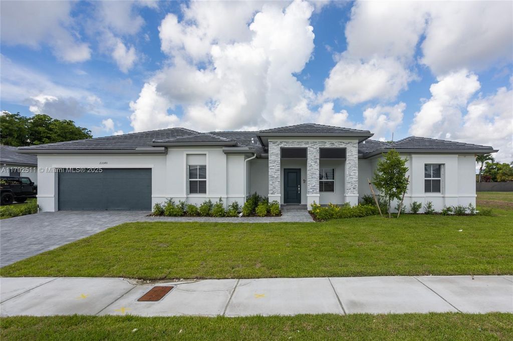 21040 SW 127th Pl, Miami, FL 33177