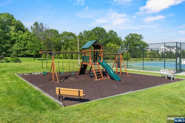 250 Westervelt Lane, Mahwah, NJ 07430