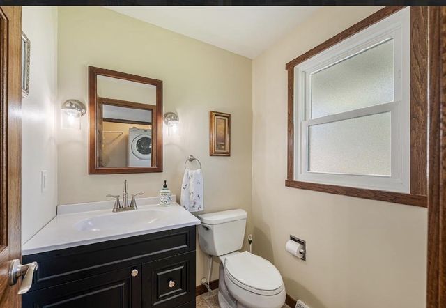 850 BAVARIAN COURT, Oshkosh, WI 54901
