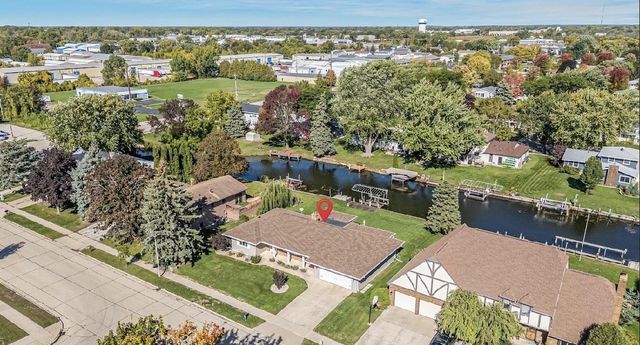 850 BAVARIAN COURT, Oshkosh, WI 54901