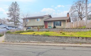 58 SW Western Avenue, Grants Pass, OR 97526