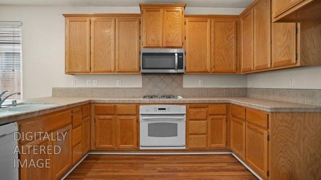 6044 Bridgecross Dr, Sacramento, CA 95835