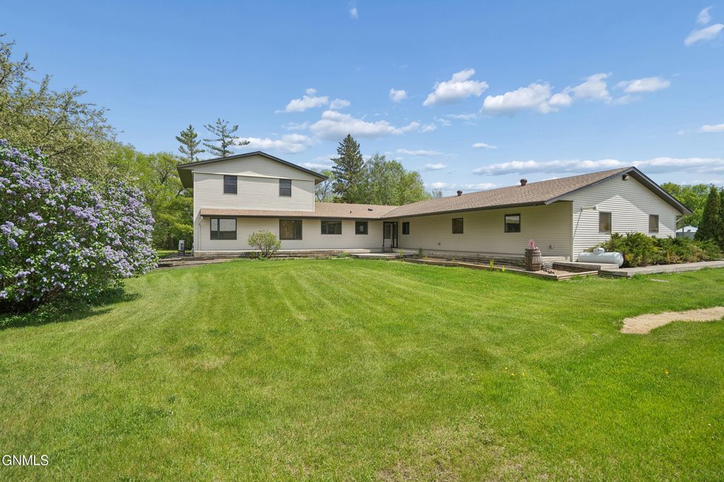 5641 170 Avenue N, Moorhead, MN 56560 photo 2