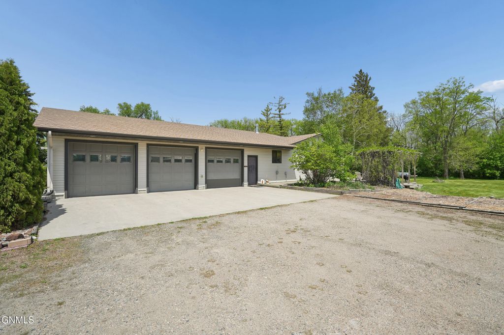 5641 170 Avenue N, Moorhead, MN 56560 photo 4
