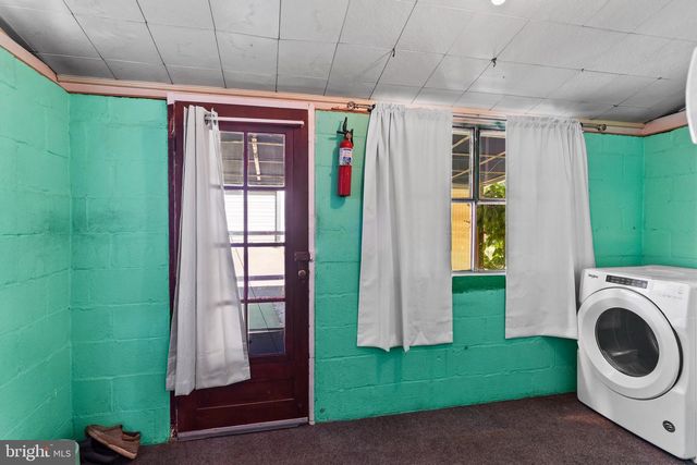 7 BURGNERS MILL RD, Carlisle, PA 17015