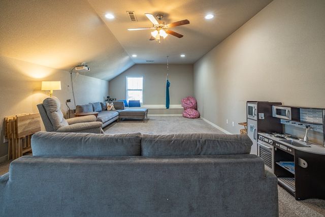 4746 W Canyon Run Drive, Fayetteville, AR 72704