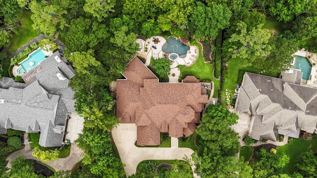 30 W Bracebridge Circle, The Woodlands, TX 77382