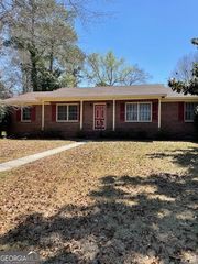 825 McCurdy Boulevard, Manchester, GA 31816