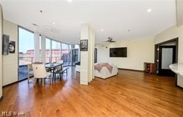 701 W Lakeside Avenue 608, Cleveland, OH 44113