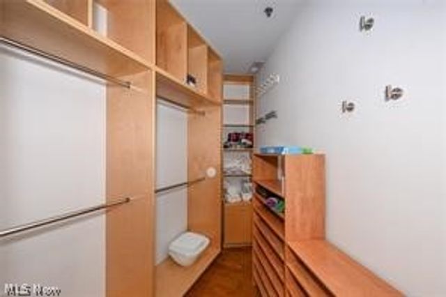 701 W Lakeside Avenue 608, Cleveland, OH 44113