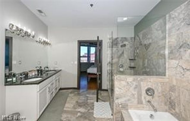701 W Lakeside Avenue 608, Cleveland, OH 44113