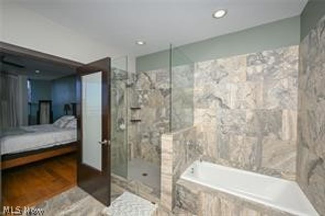 701 W Lakeside Avenue 608, Cleveland, OH 44113