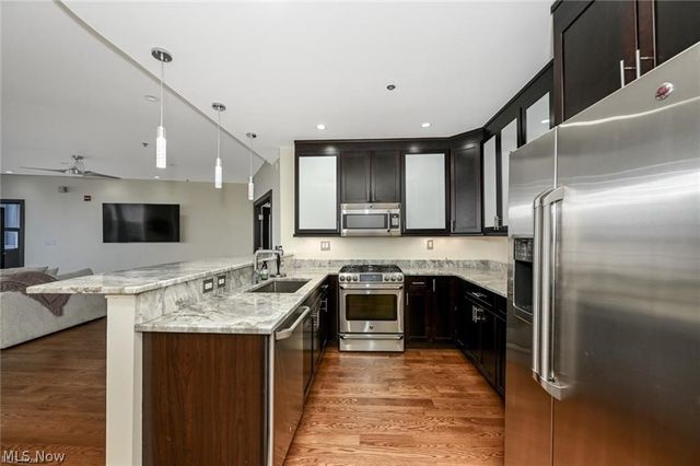 701 W Lakeside Avenue 608, Cleveland, OH 44113