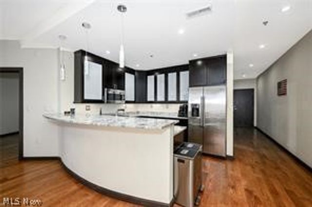 701 W Lakeside Avenue 608, Cleveland, OH 44113