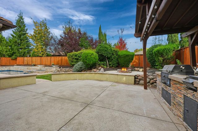 9320 Eagle Springs Pl, Roseville, CA 95747