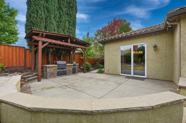 9320 Eagle Springs Pl, Roseville, CA 95747