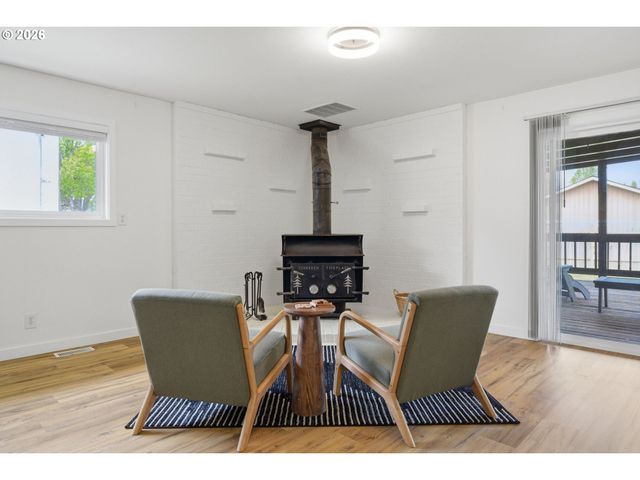 12311 BLUE RIDGE Dr, Oregon City, OR 97045