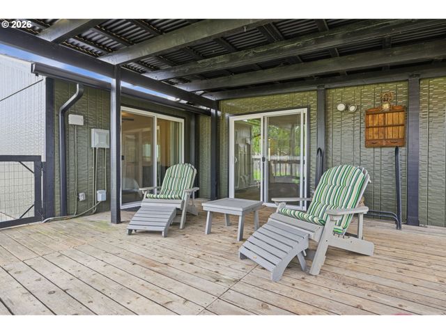 12311 BLUE RIDGE Dr, Oregon City, OR 97045