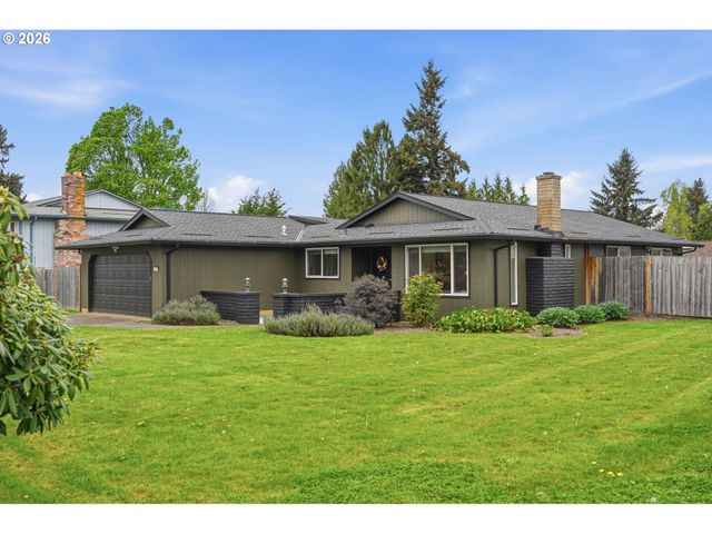 12311 BLUE RIDGE Dr, Oregon City, OR 97045