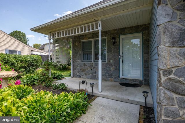 212 CALLERY DR, Blandon, PA 19510