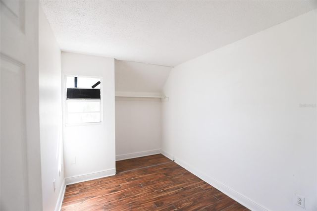 914 SW 8TH AVENUE 19, Gainesville, FL 32601