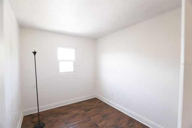 914 SW 8TH AVENUE 19, Gainesville, FL 32601