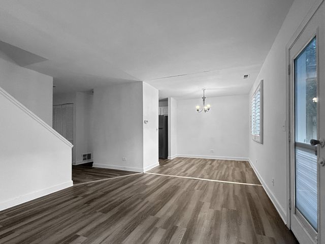 514 Alton Court, Carol Stream, IL 60188