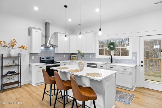 6903 Elna Marie Drive, Knoxville, TN 37924