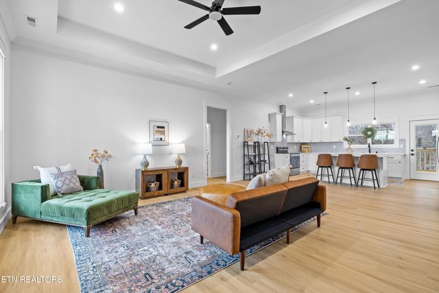 6903 Elna Marie Drive, Knoxville, TN 37924