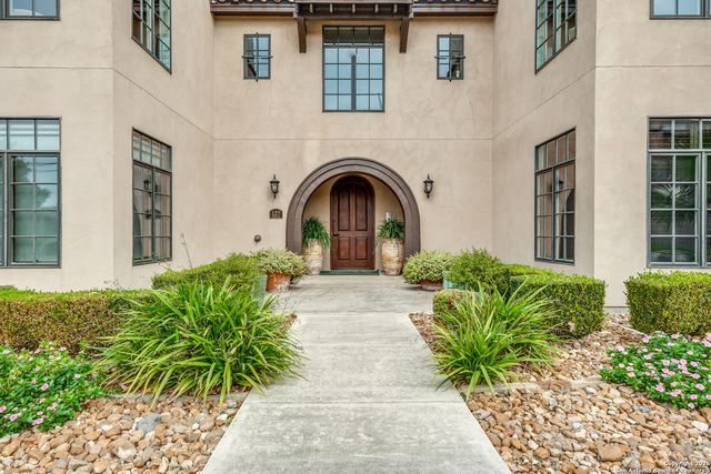 127 Burr Rd Unit 1, San Antonio, TX 78209